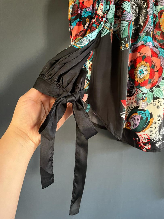 شیکترین شومیززنانه