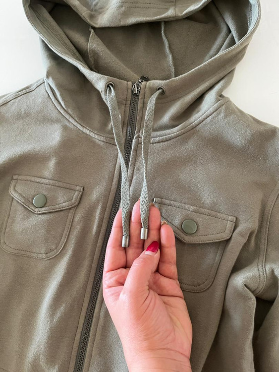 مانتوکلاهدار زنانه خارجی